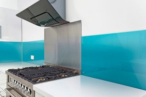 There are many backsplash options for a kitchen remodel. Choose ContracrorMen, Cumming, GA to install your kitchen backsplash. 